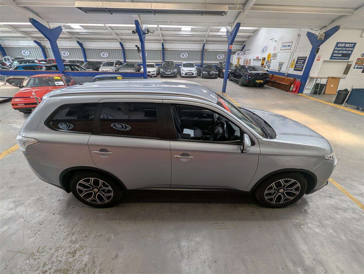 <p>2014 MITSUBISHI OUTLANDER GX 3 DI-D</p>