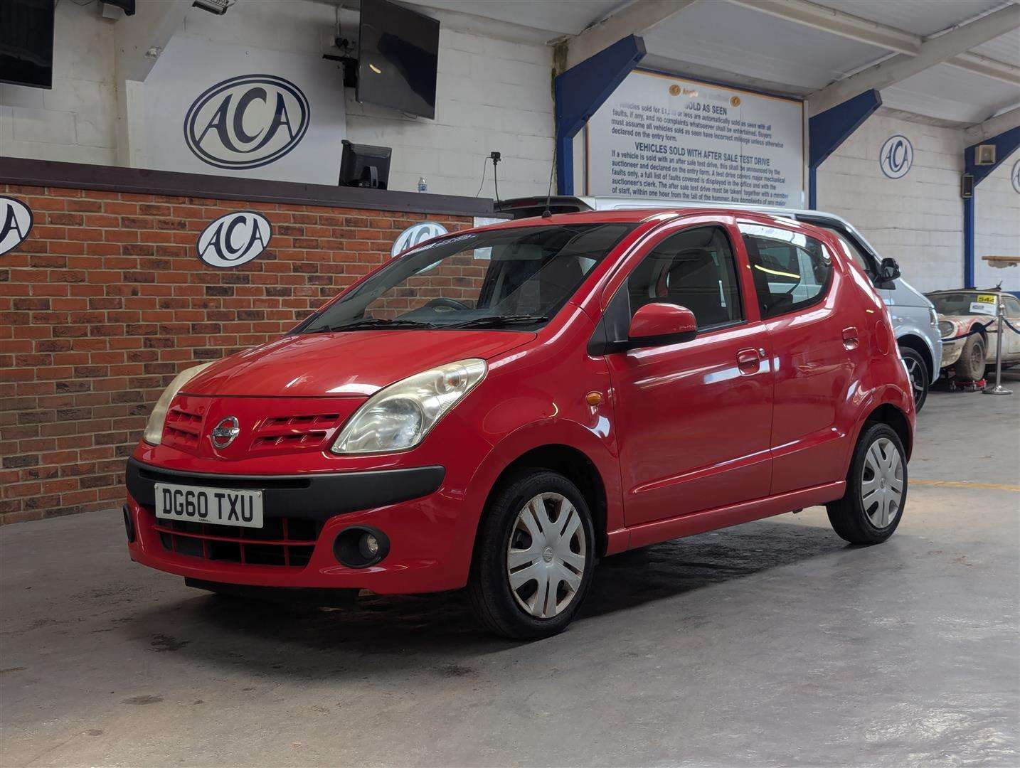 <p>2010 NISSAN PIXO N-TEC</p>