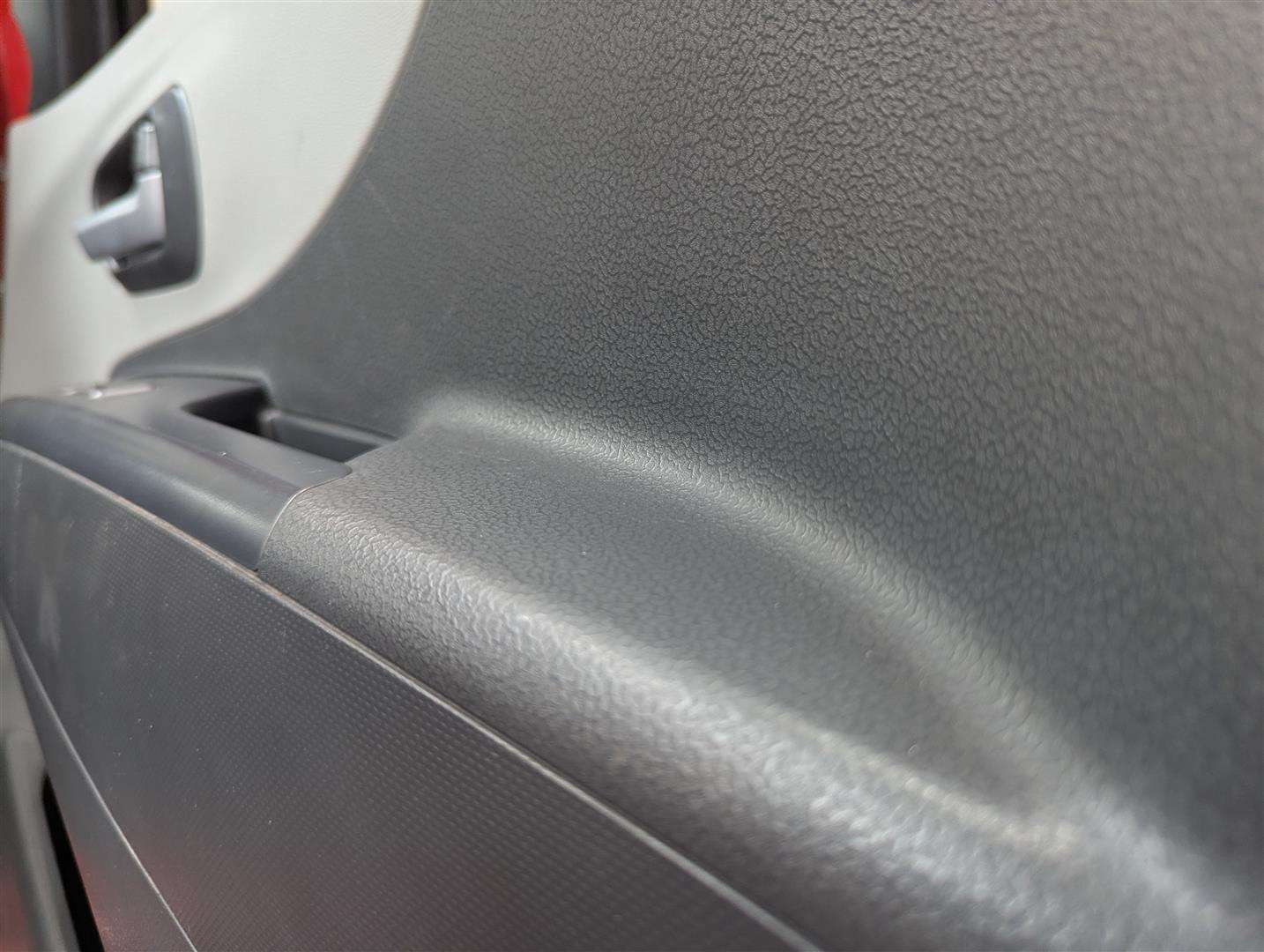 <p>2010 NISSAN PIXO N-TEC</p>
