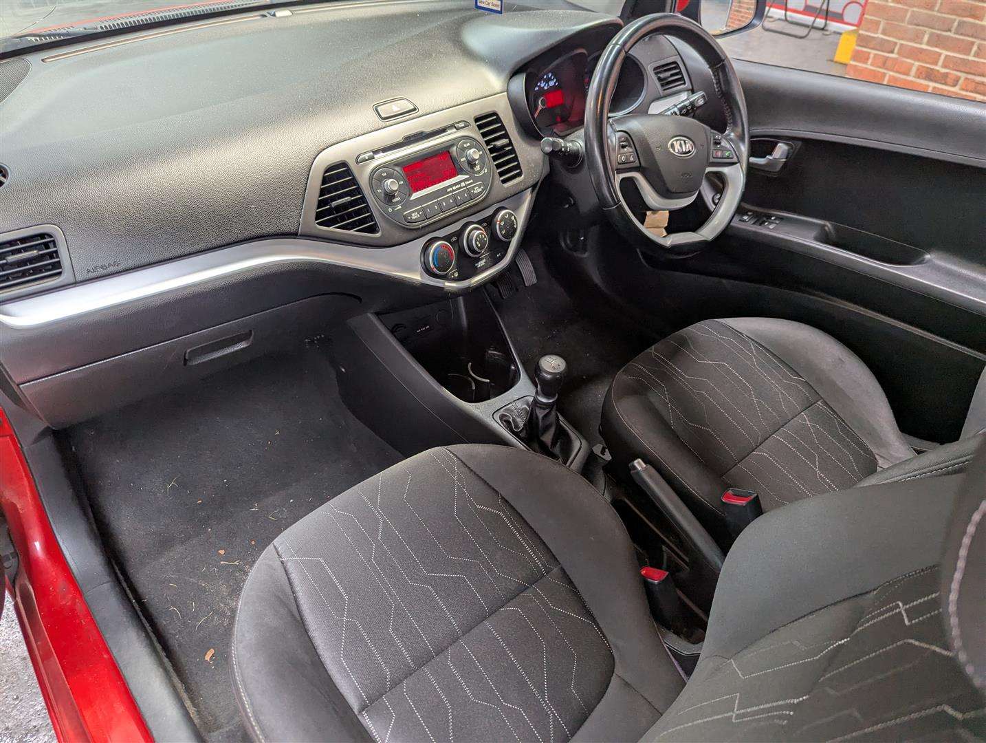 <p>2013 KIA PICANTO CITY</p>