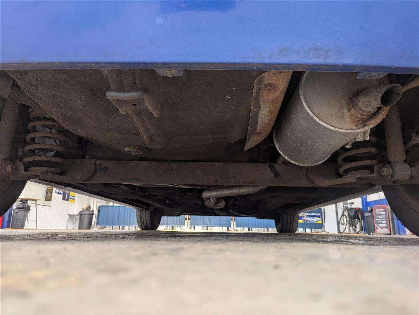 <p>2004 KIA PICANTO SE</p>