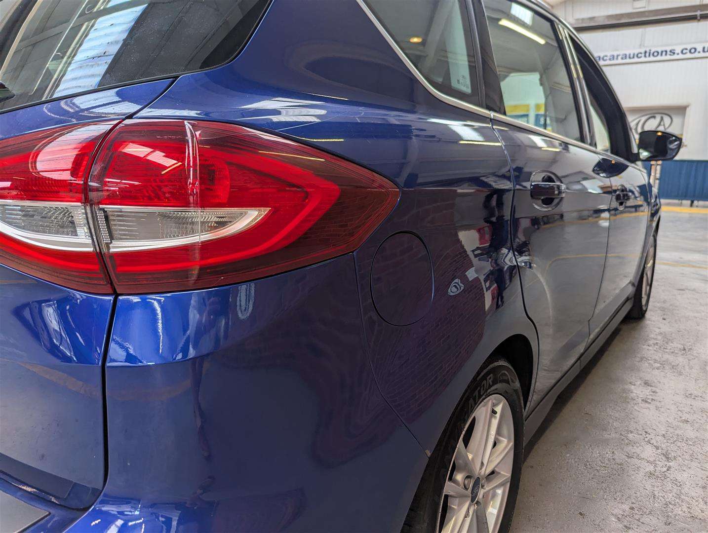 <p>2017 FORD C-MAX ZETEC TDCI</p>