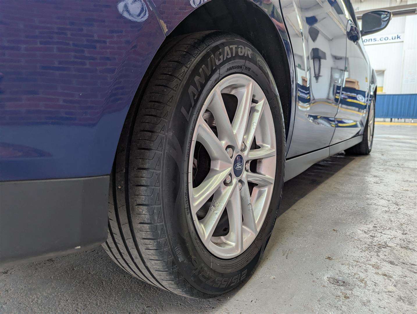 <p>2017 FORD C-MAX ZETEC TDCI</p>