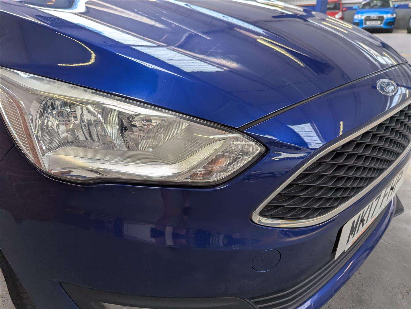 <p>2017 FORD C-MAX ZETEC TDCI</p>