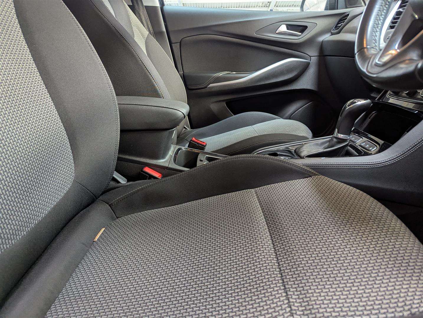 <p>2019 VAUXHALL GRANDLAND X SE TURBO D S/</p>