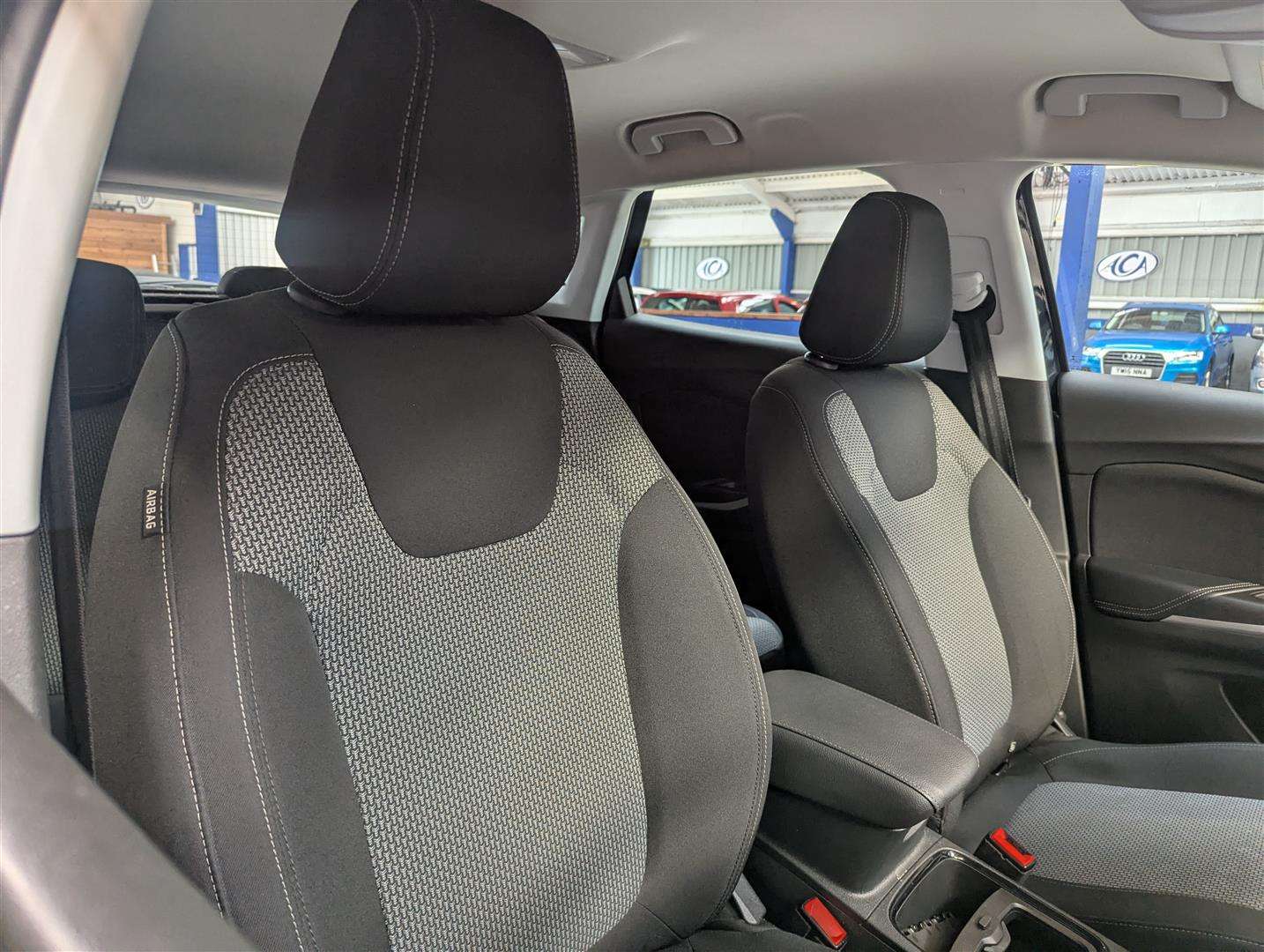 <p>2019 VAUXHALL GRANDLAND X SE TURBO D S/</p>