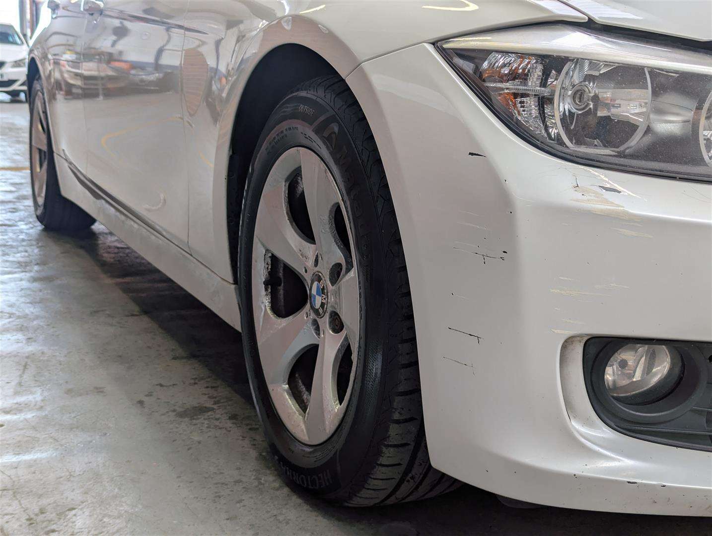 <p>2013 BMW 320D EFFICIENTDYNAMICS</p>