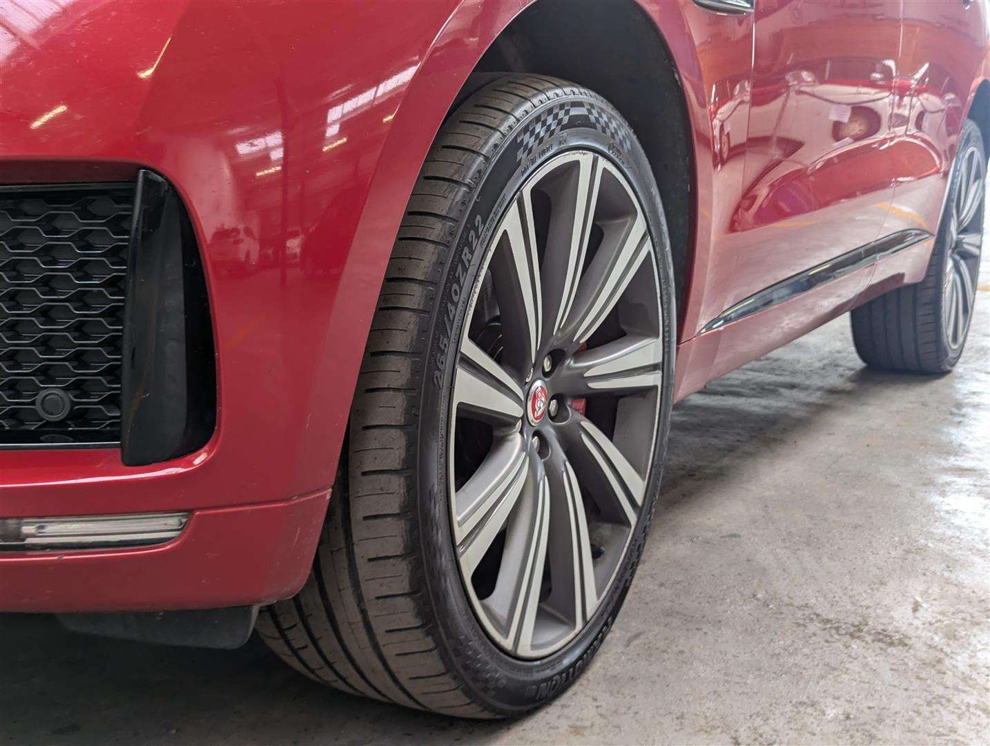 <p>2017 JAGUAR F-PACE V6 S AWD D AUTO</p>