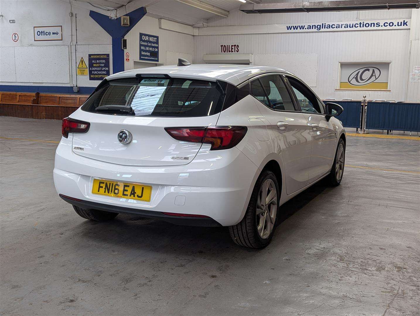 <p>2016 VAUXHALL ASTRA SRI NAV CDTI ECOFLE</p>