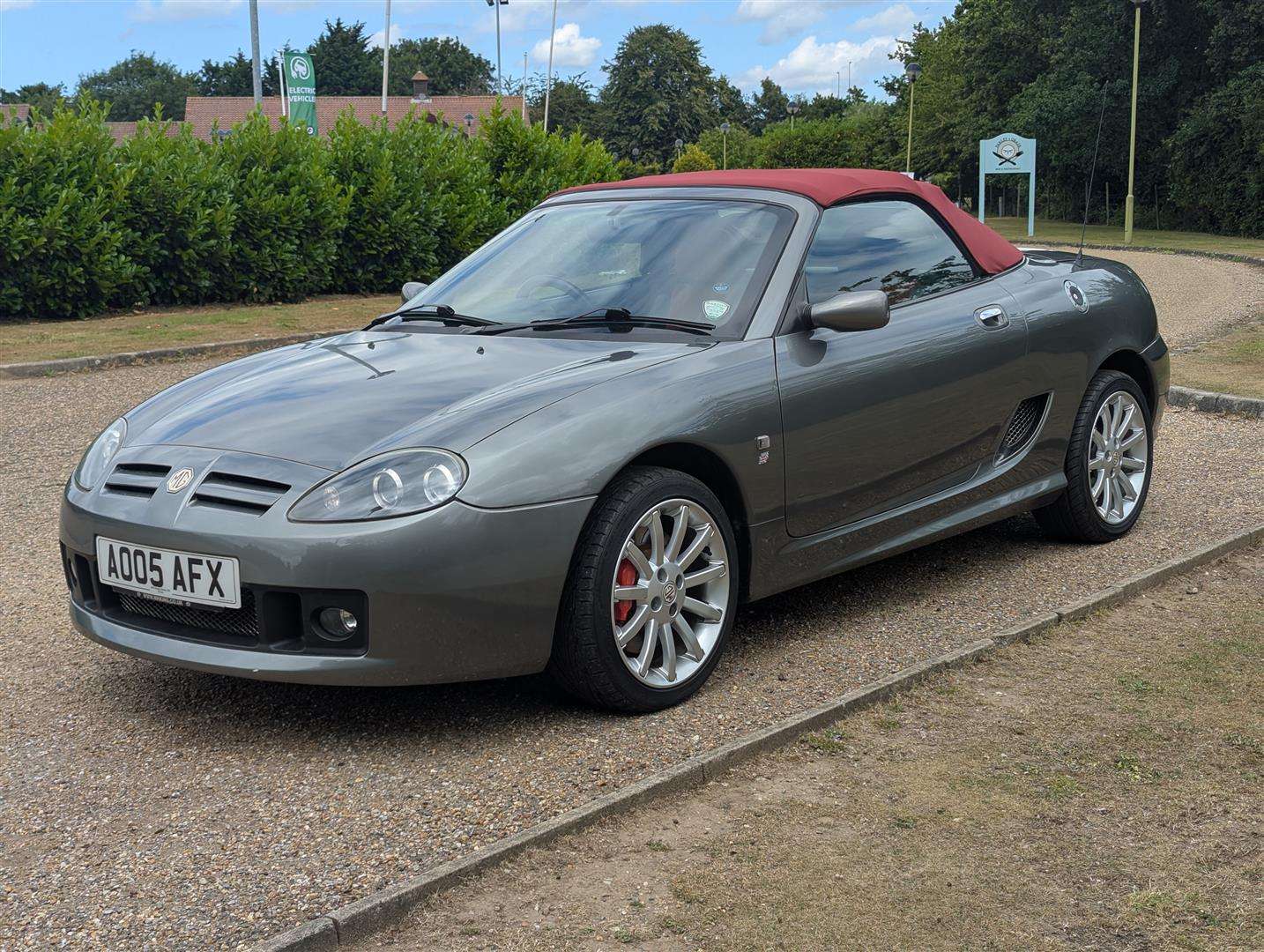 2005 MG TF 160