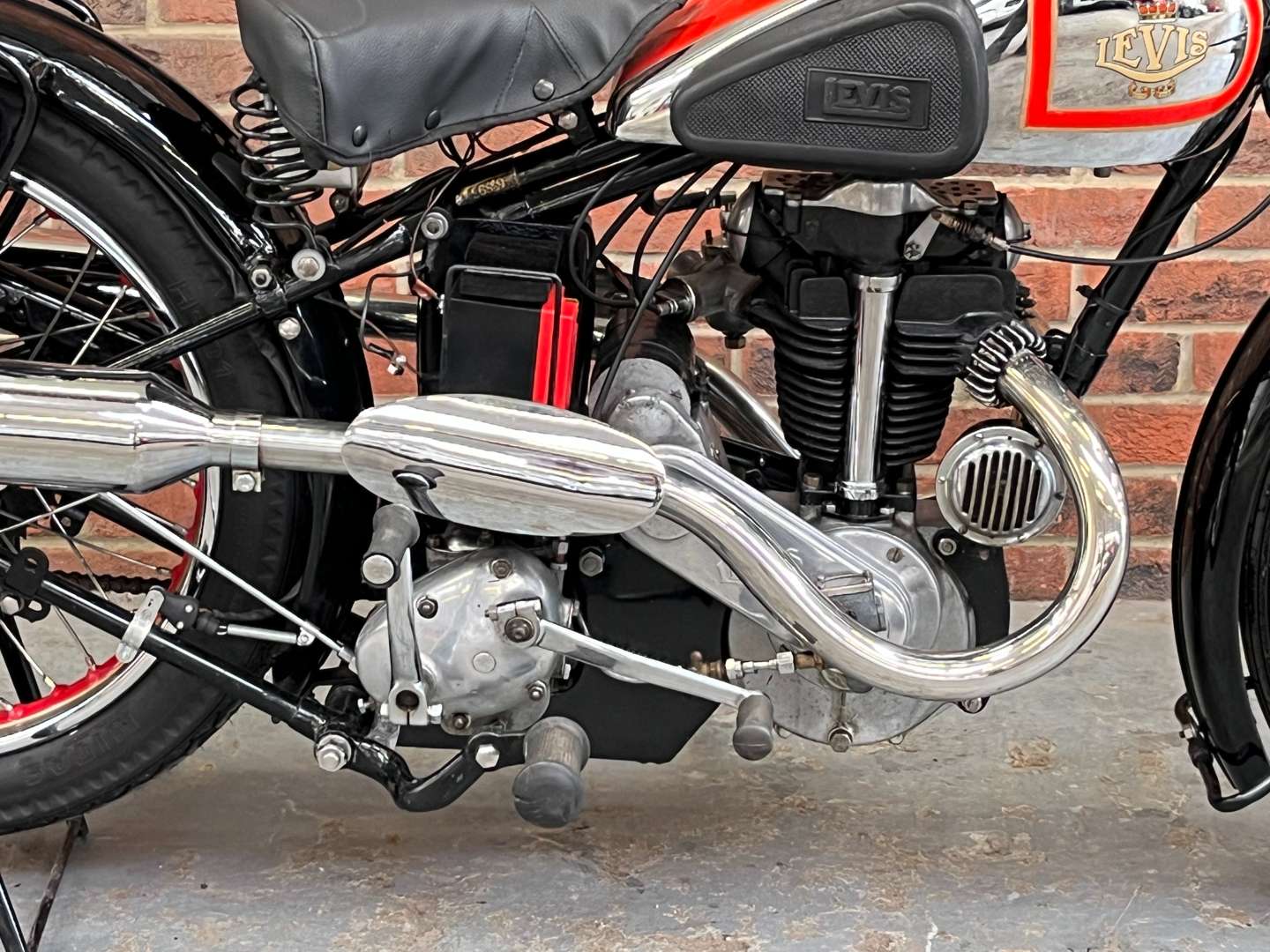 <p>1938 LEVIS MODEL B</p>