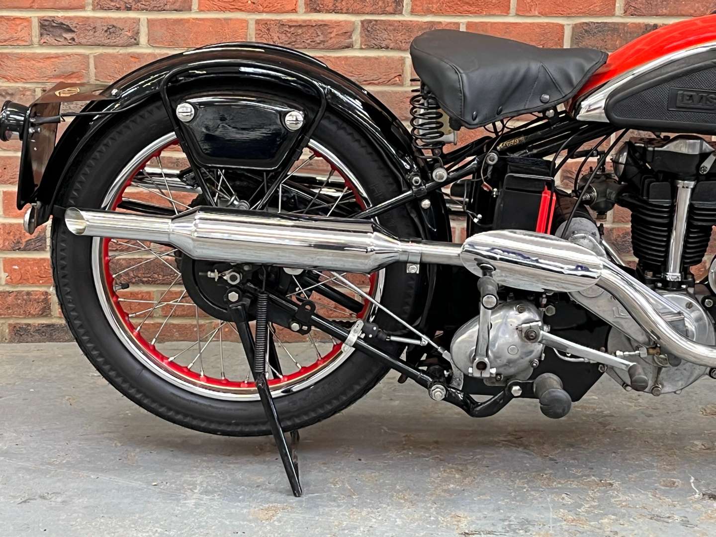 <p>1938 LEVIS MODEL B</p>