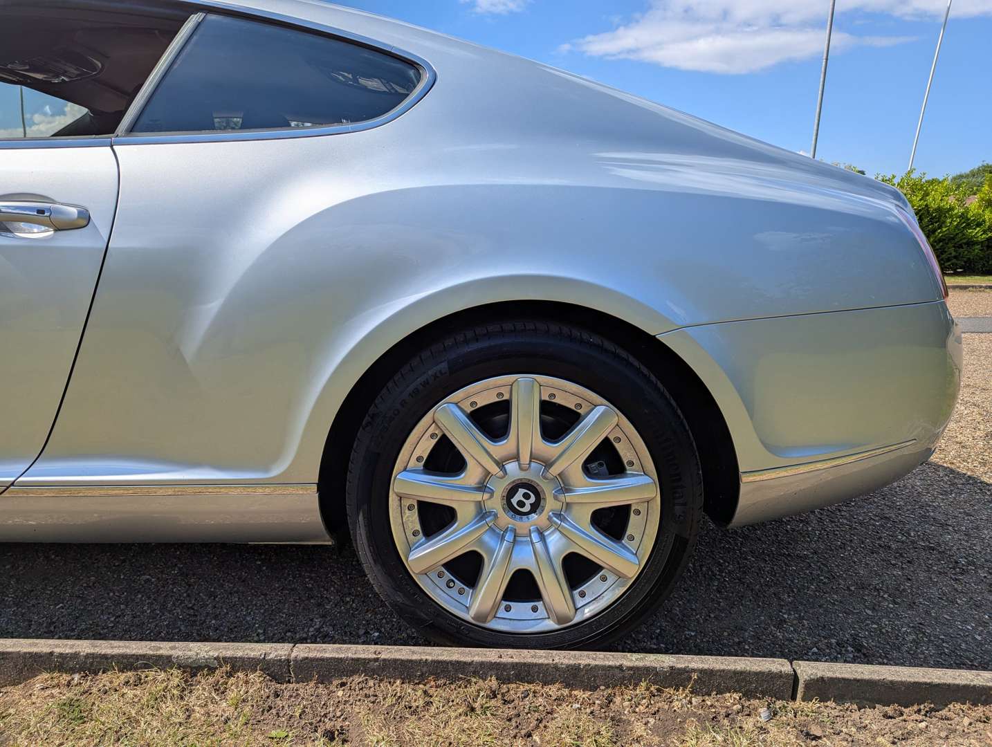 <p>2004 BENTLEY CONTINENTAL GT</p>