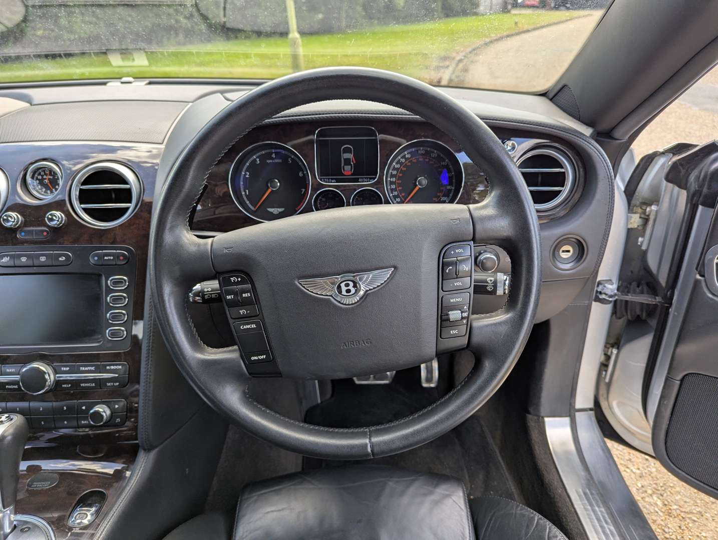 <p>2004 BENTLEY CONTINENTAL GT</p>