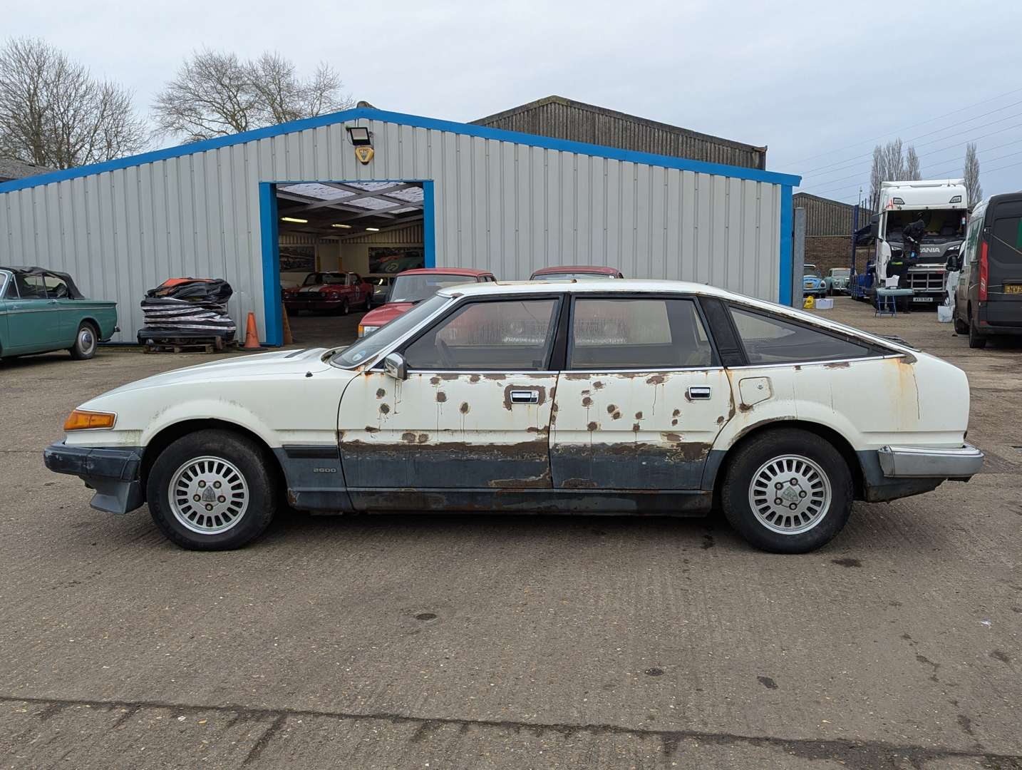 <p>ROVER SDI 2600 V8</p>