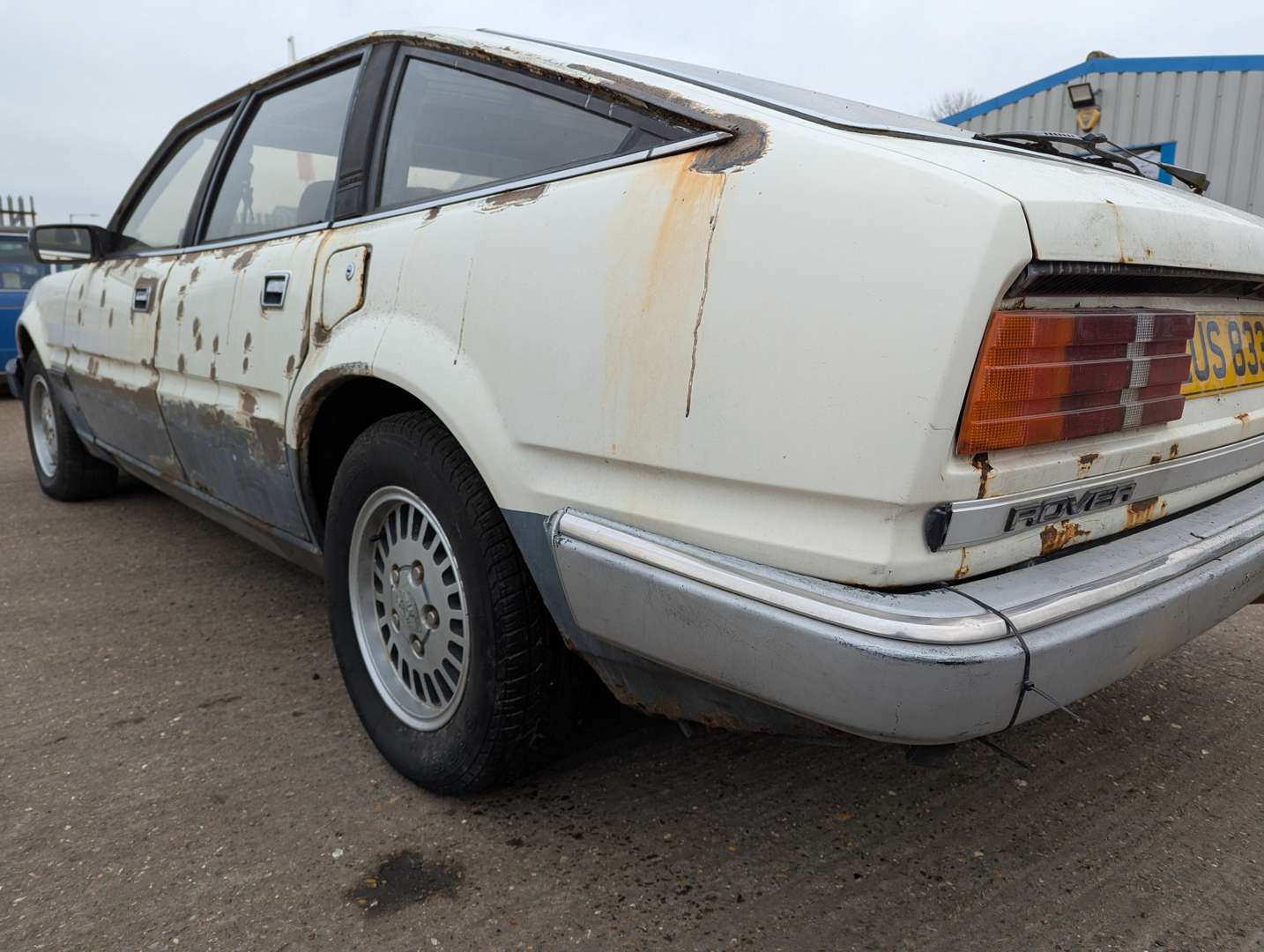 <p>ROVER SDI 2600 V8</p>