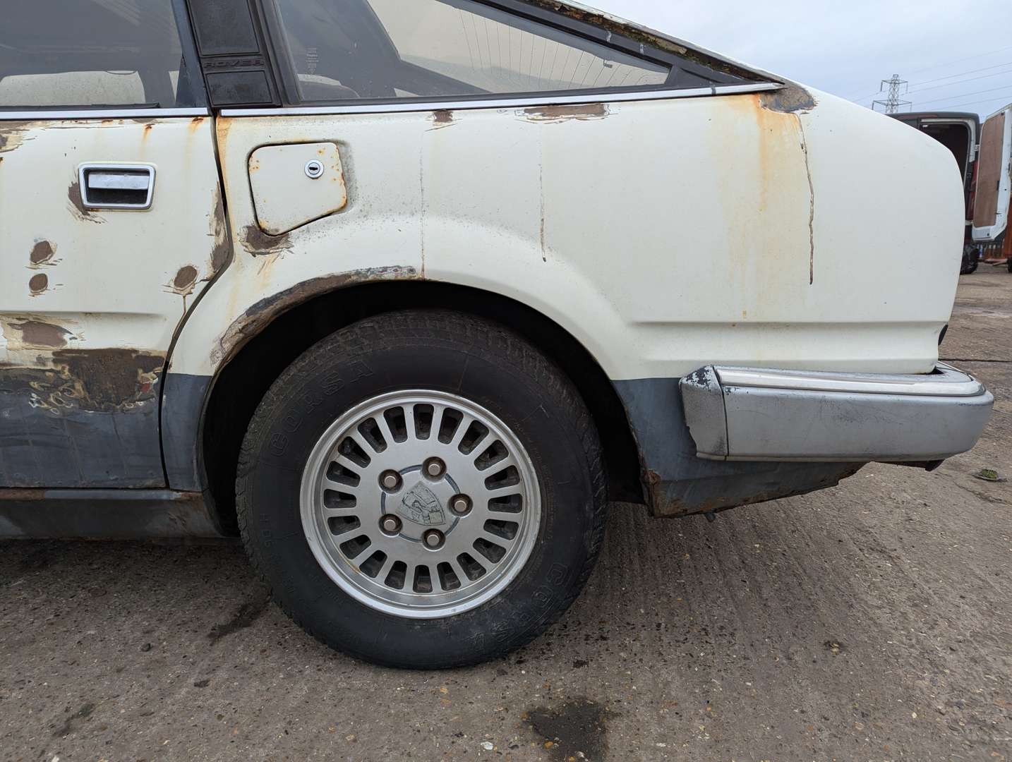 <p>ROVER SDI 2600 V8</p>