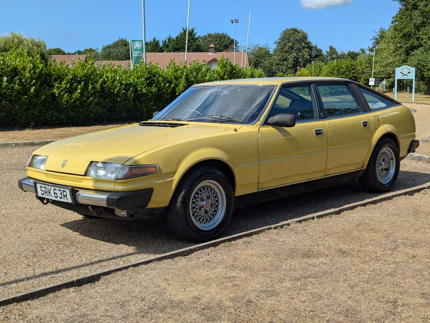 <p>1977 ROVER SD1 3500&nbsp;</p>