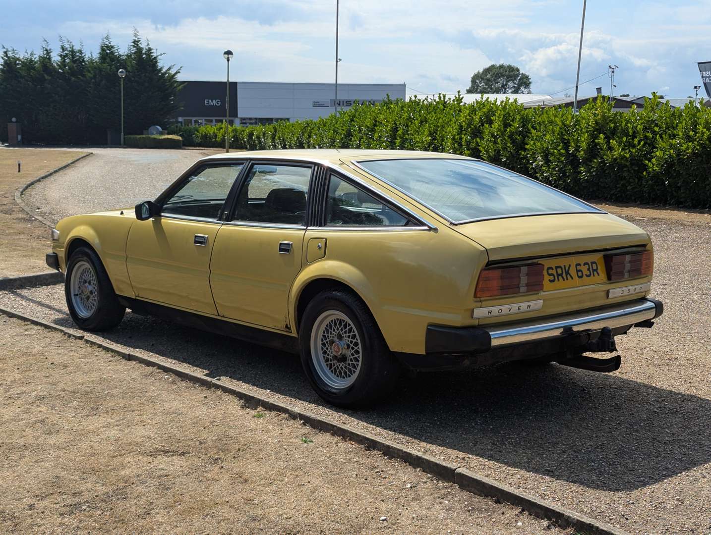 <p>1977 ROVER SD1 3500&nbsp;</p>