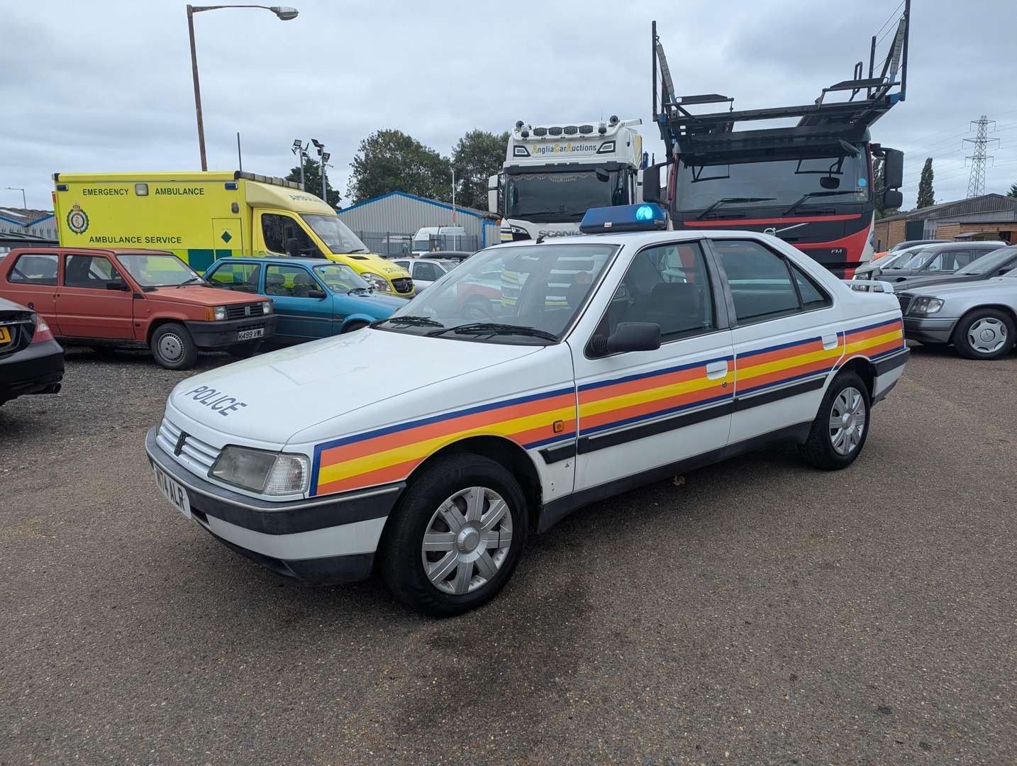 <p>1994 PEUGEOT 405 GLX</p>
