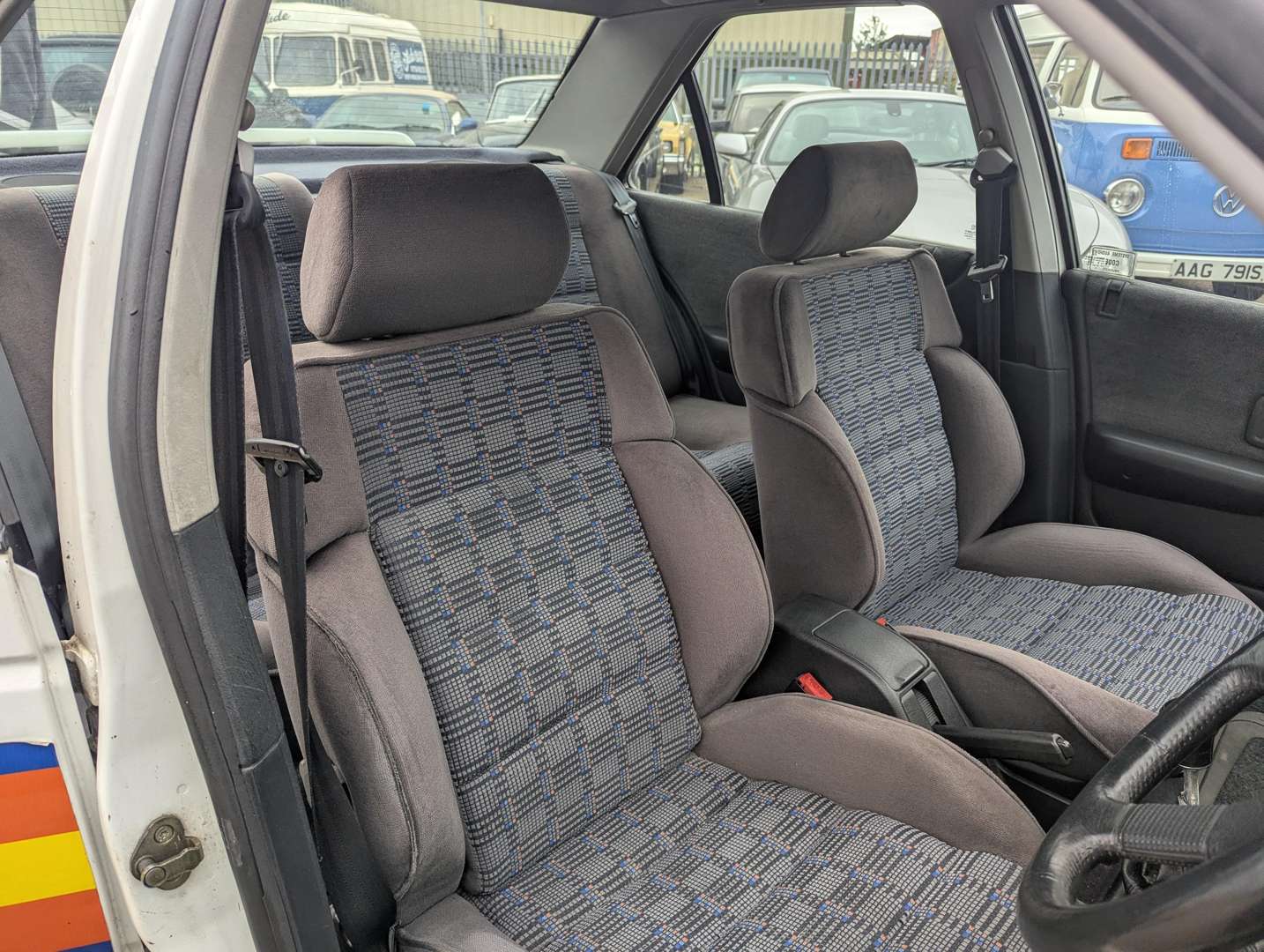 <p>1994 PEUGEOT 405 GLX</p>