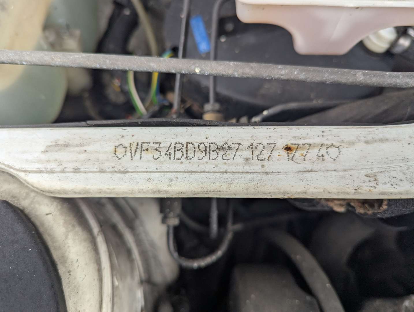 <p>1994 PEUGEOT 405 GLX</p>