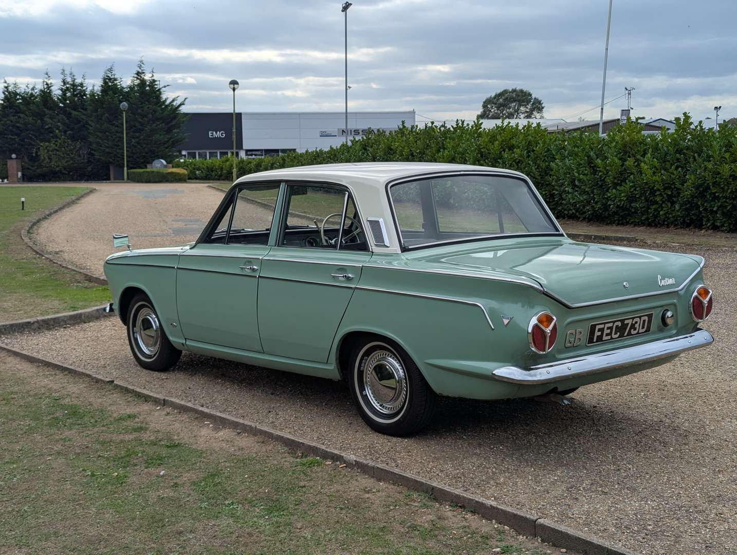 <p>1966 FORD CORTINA SUPER</p>