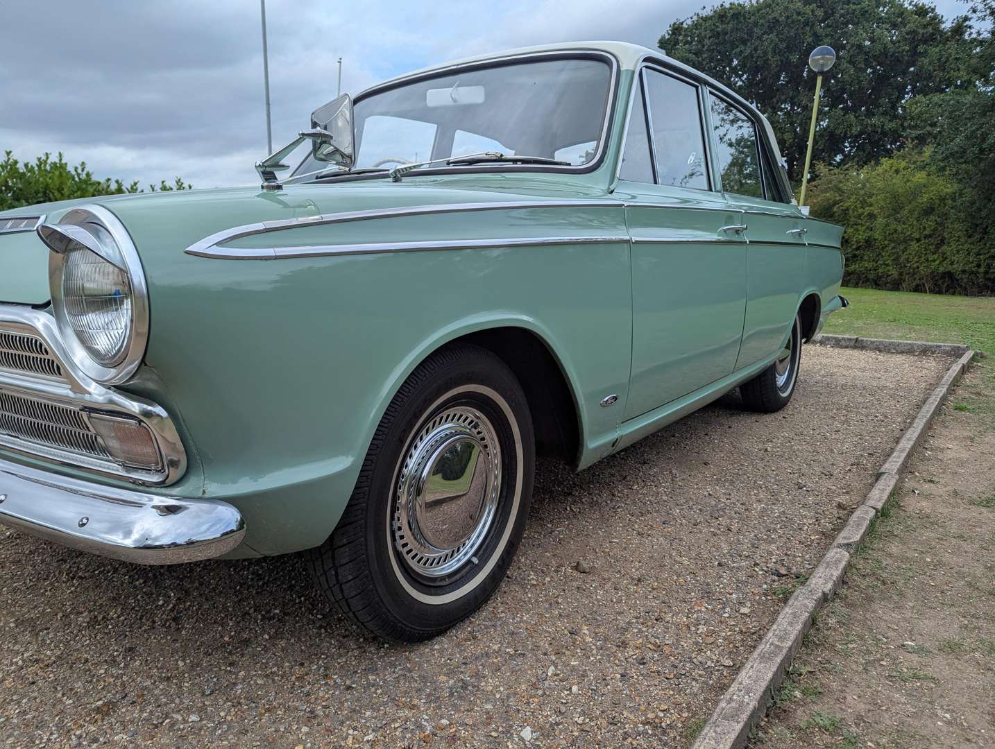 <p>1966 FORD CORTINA SUPER</p>
