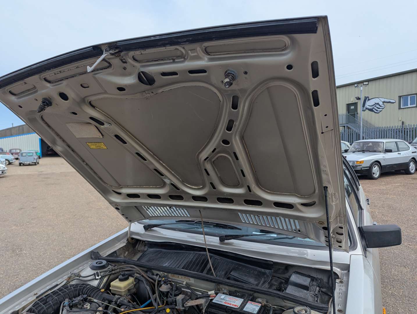 <p>1986 AUDI 80 SPORT B2</p>