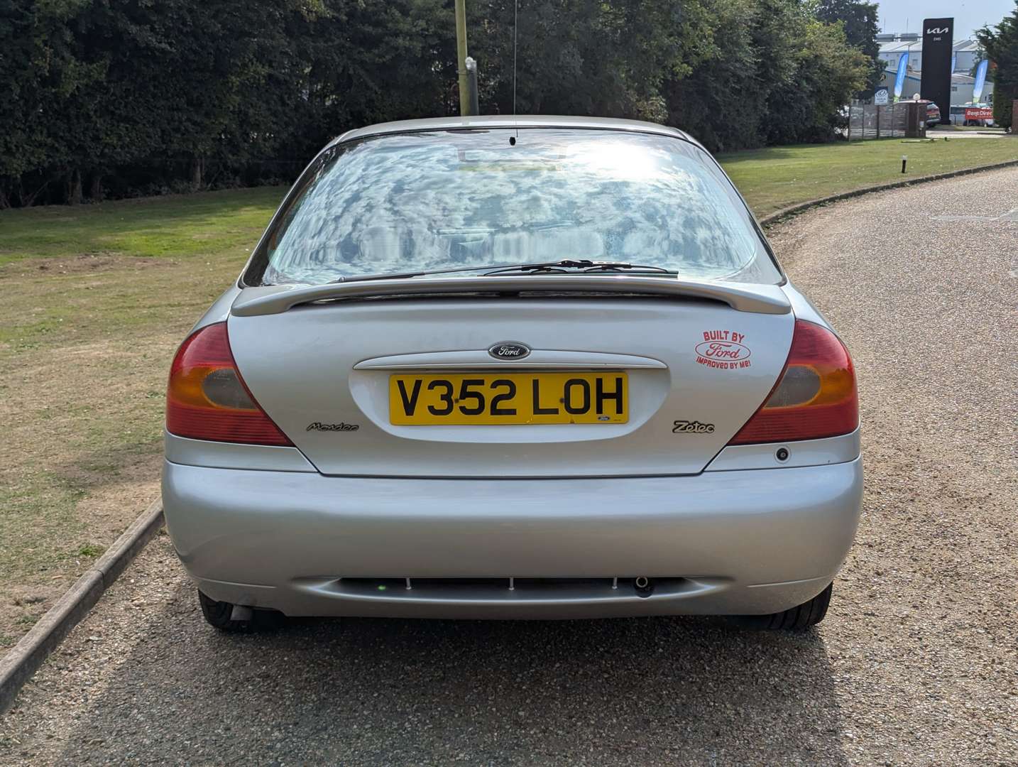 <p>1999 FORD MONDEO 1.8 ZETEC</p>