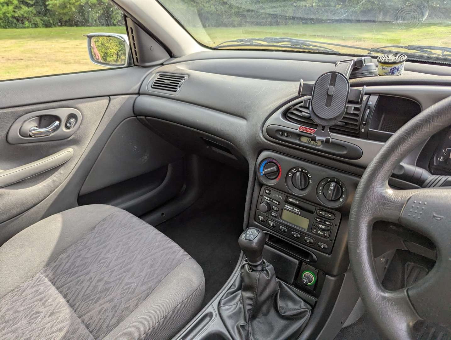 <p>1999 FORD MONDEO 1.8 ZETEC</p>