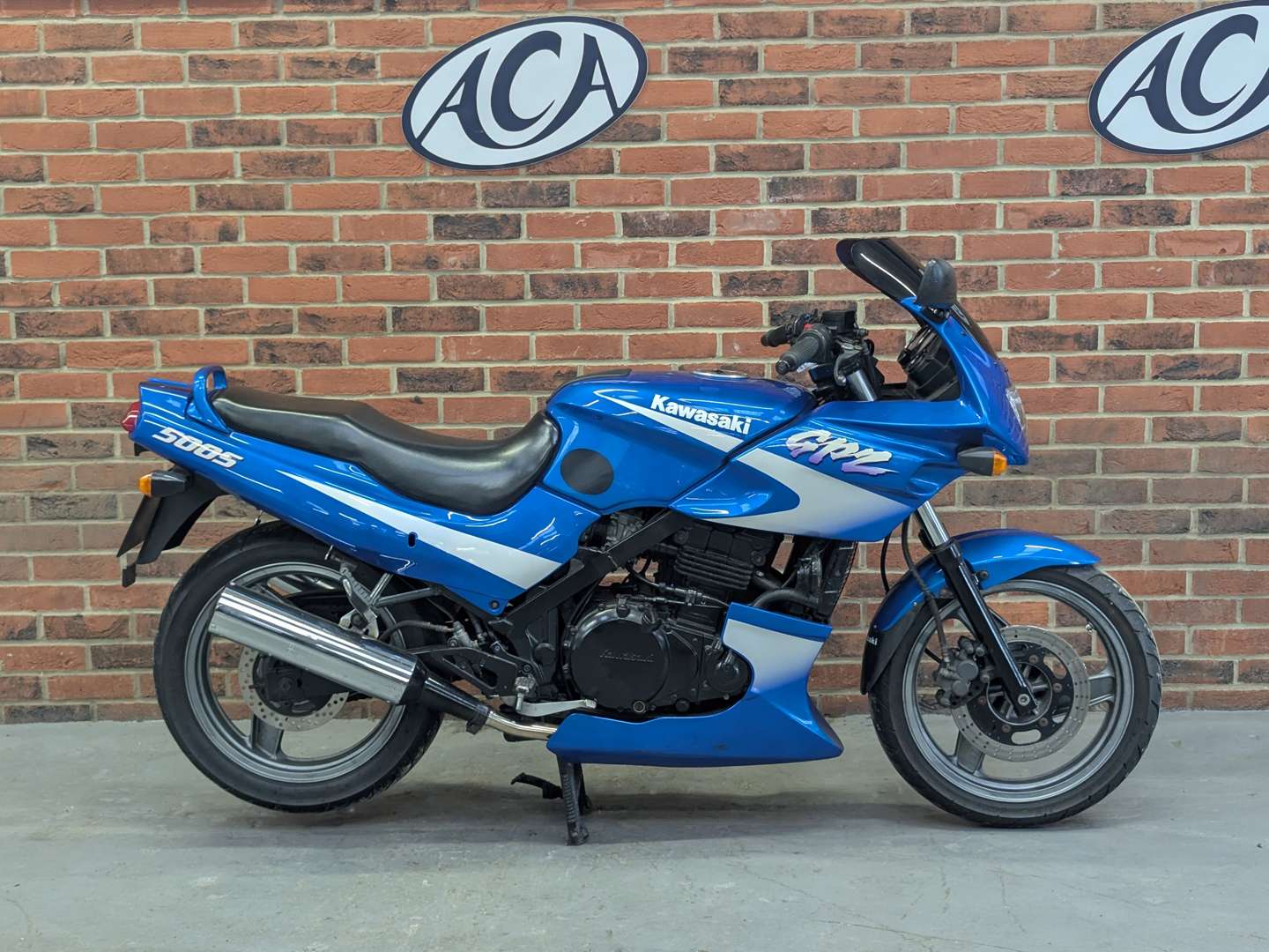 <p>2000 KAWASAKI GPZ 500</p>