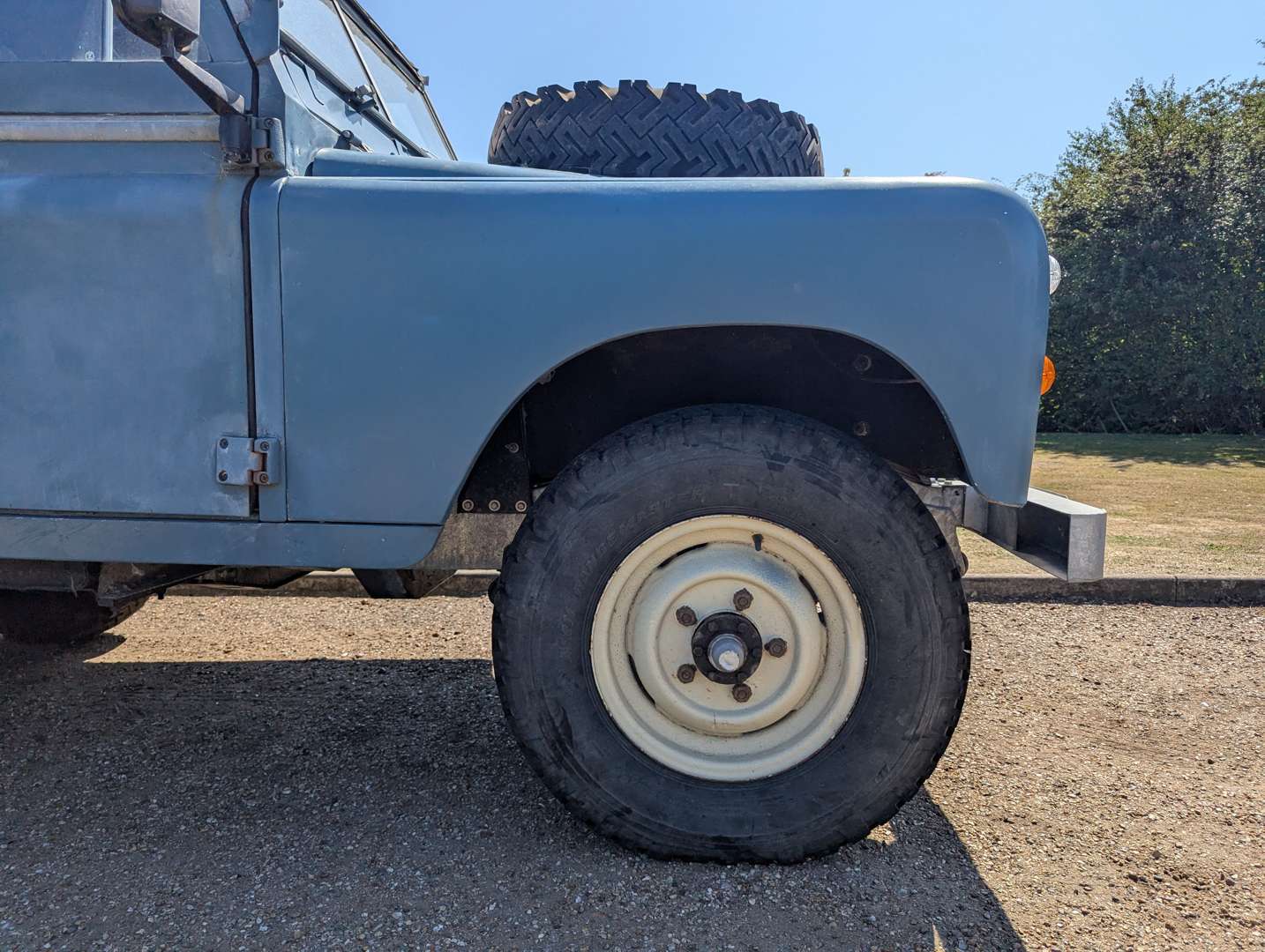 <p>1970 LAND ROVER 88" SIIA</p>