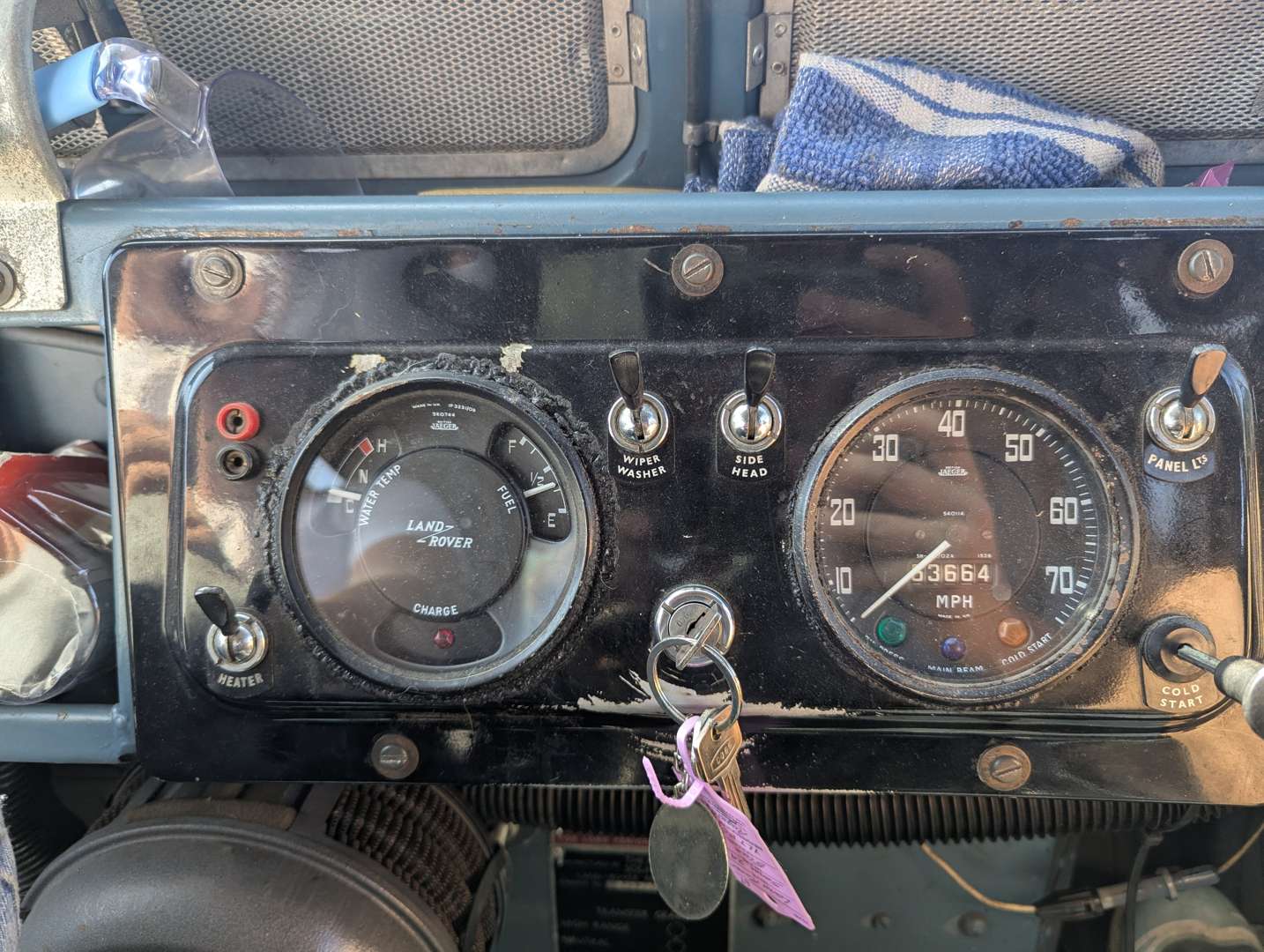 <p>1970 LAND ROVER 88" SIIA</p>