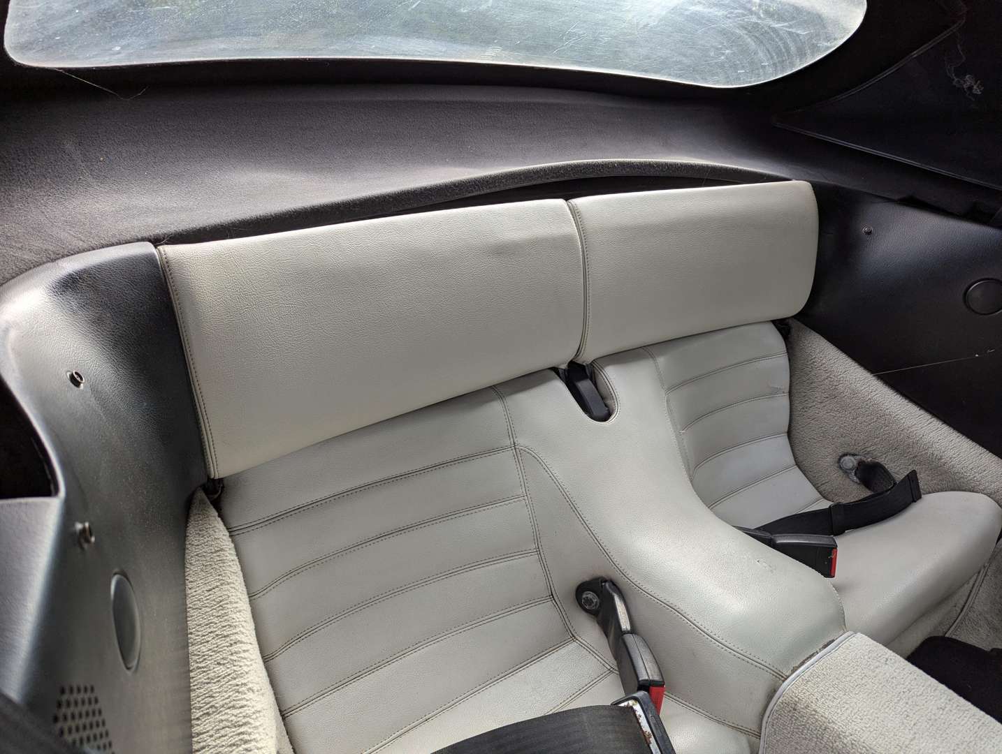 <p>1989 PORSCHE 944 S2 CABRIOLET</p>