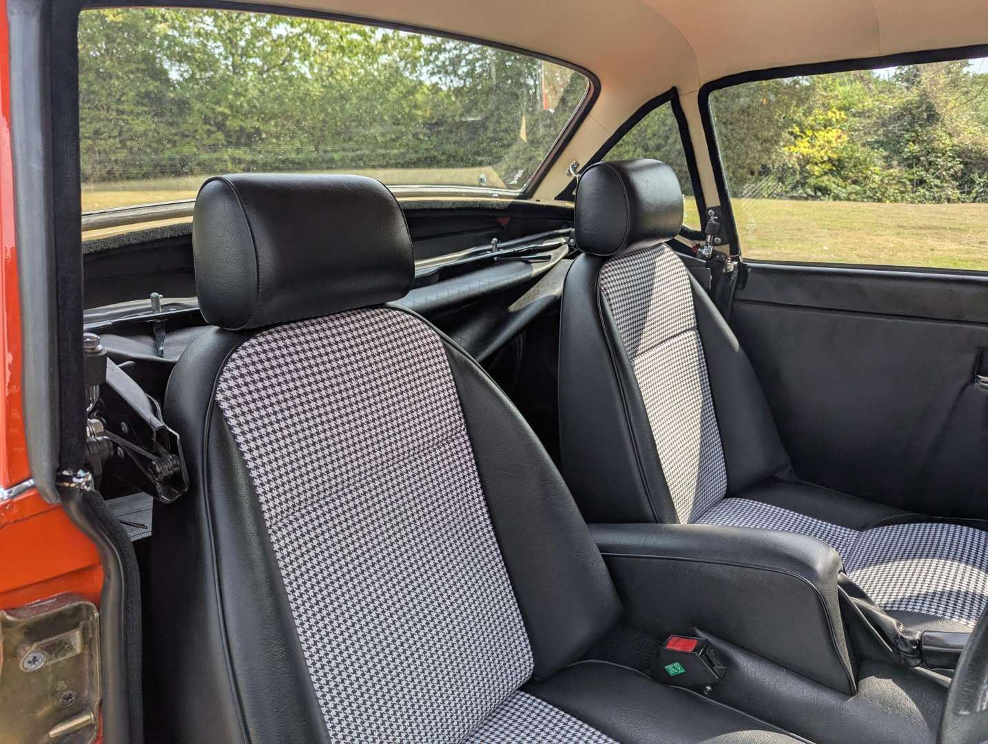 <p>1980 TRIUMPH SPITFIRE ONE REGISTERED OWNER FROM NEW</p>