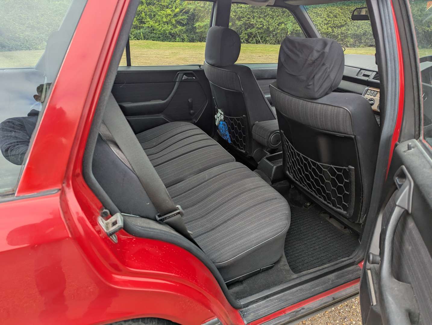 <p>1987 MERCEDES 250TD DIESEL ESTATE</p>