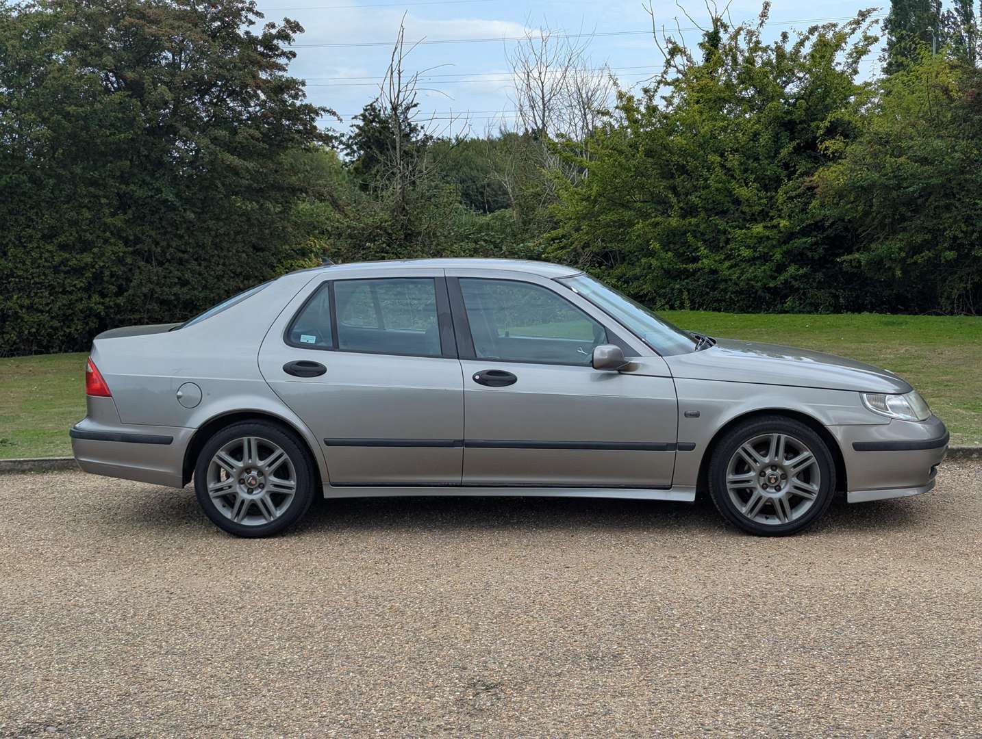 <p>2005 SAAB 9-5 VECTOR AUTO</p>