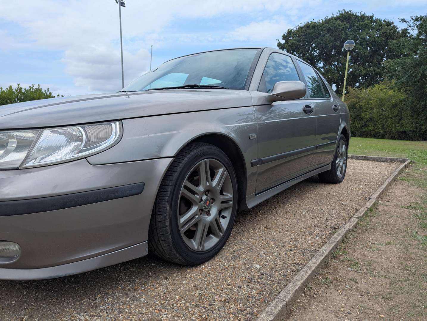 <p>2005 SAAB 9-5 VECTOR AUTO</p>