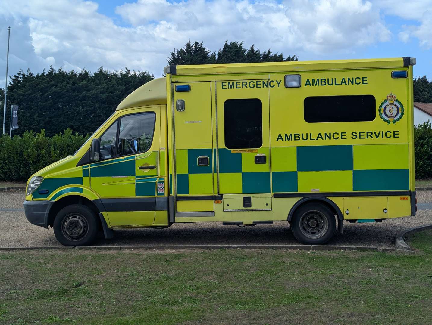<p>2007 MERCEDES SPRINTER AMBULANCE</p>