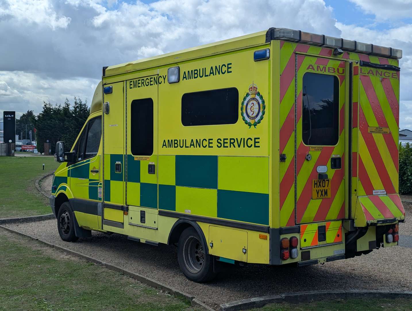 <p>2007 MERCEDES SPRINTER AMBULANCE</p>