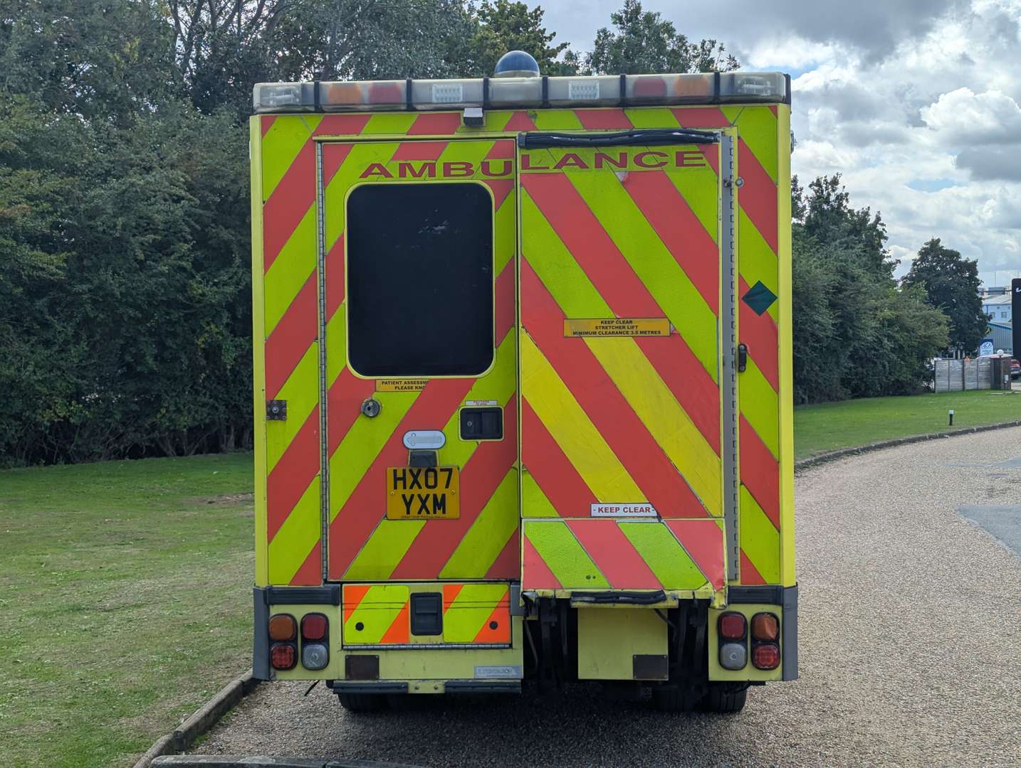 <p>2007 MERCEDES SPRINTER AMBULANCE</p>