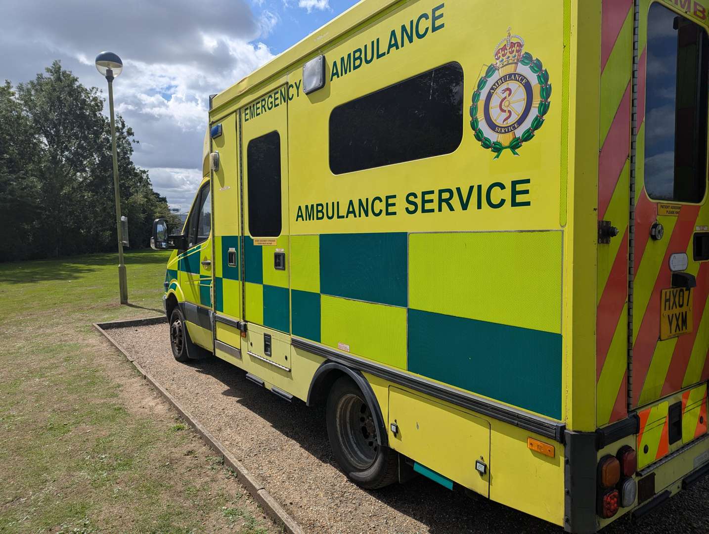 <p>2007 MERCEDES SPRINTER AMBULANCE</p>