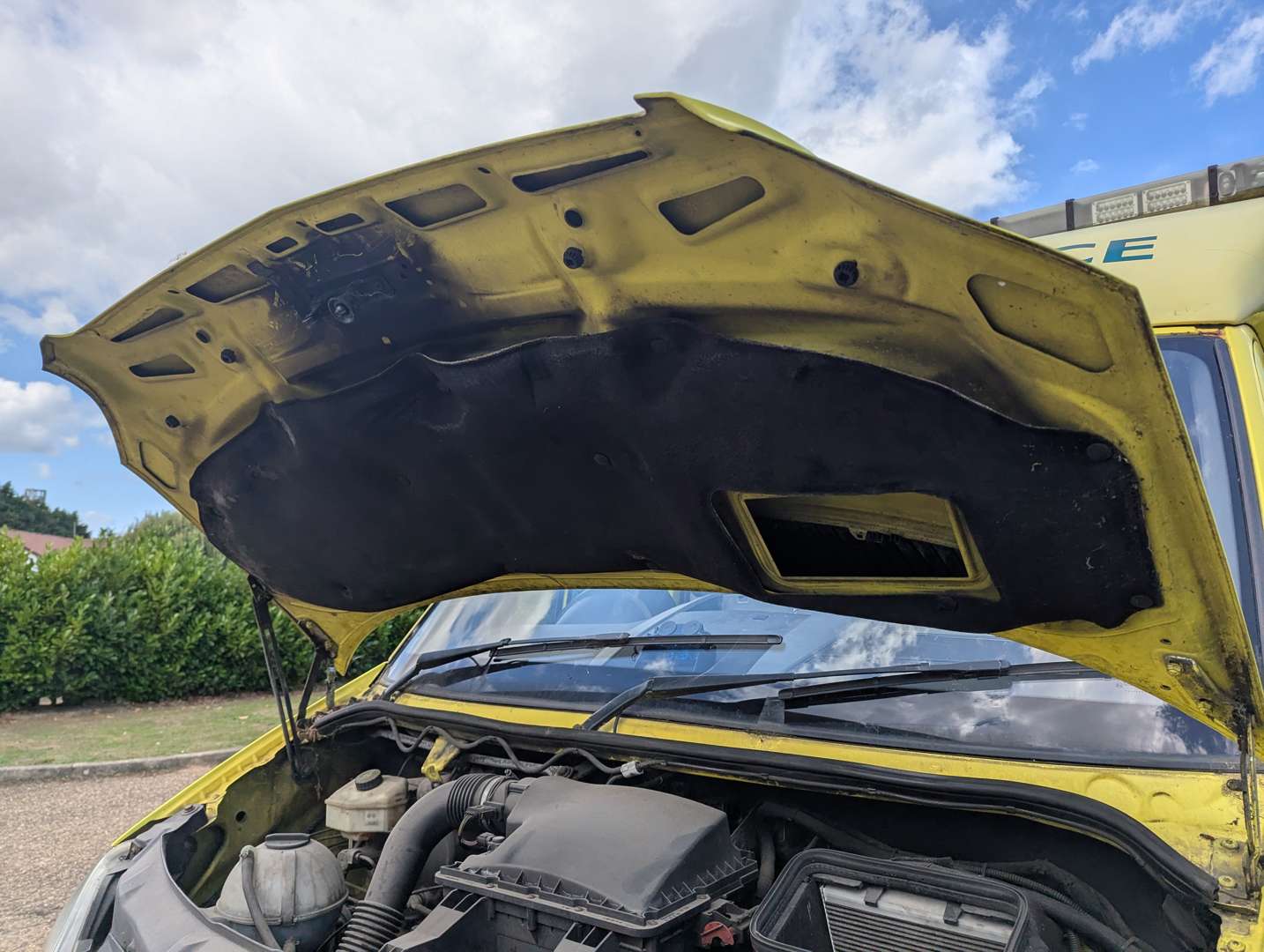 <p>2007 MERCEDES SPRINTER AMBULANCE</p>