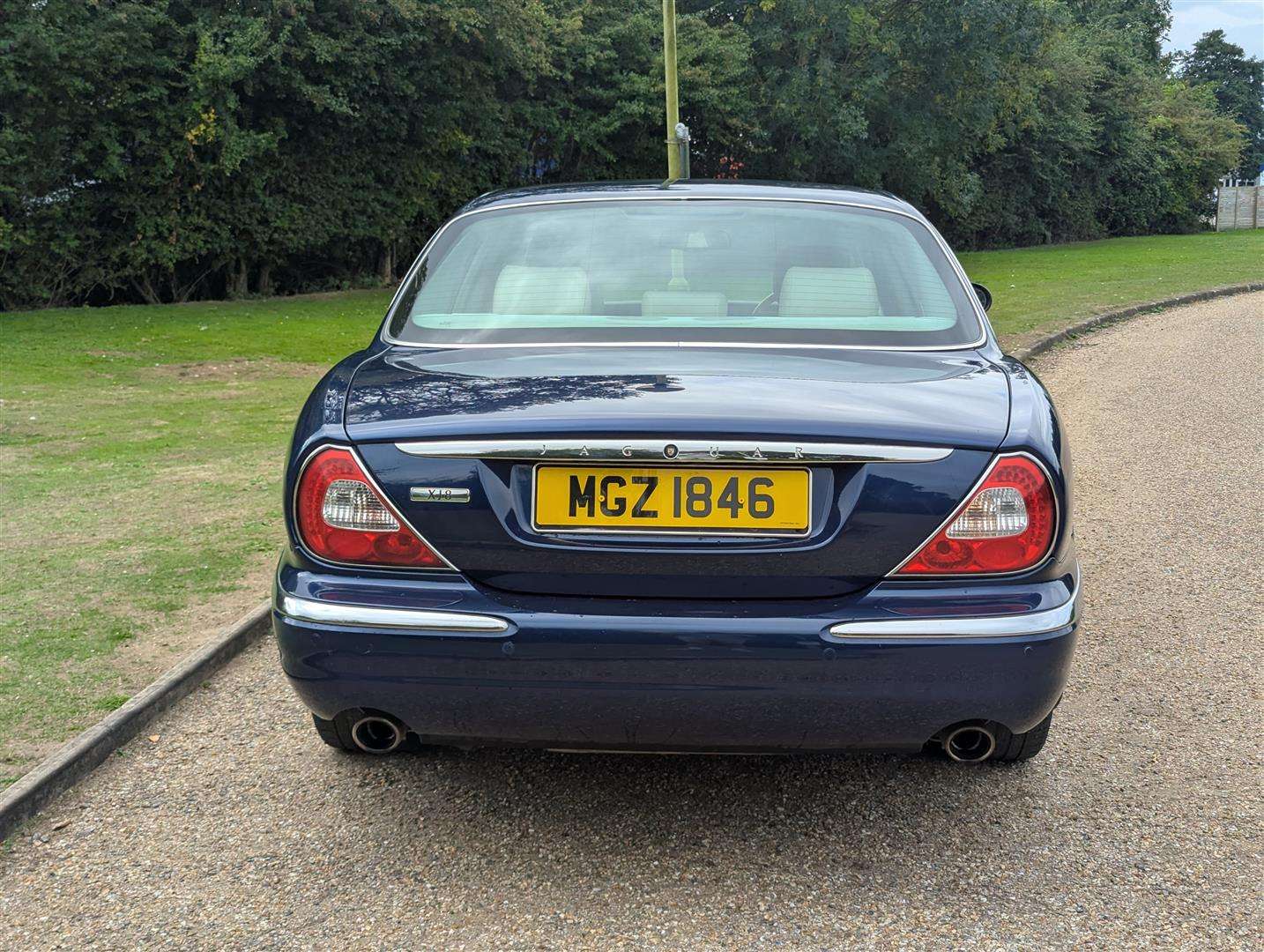 <p>2003 JAGUAR XJ8 V8 SE AUTO</p>