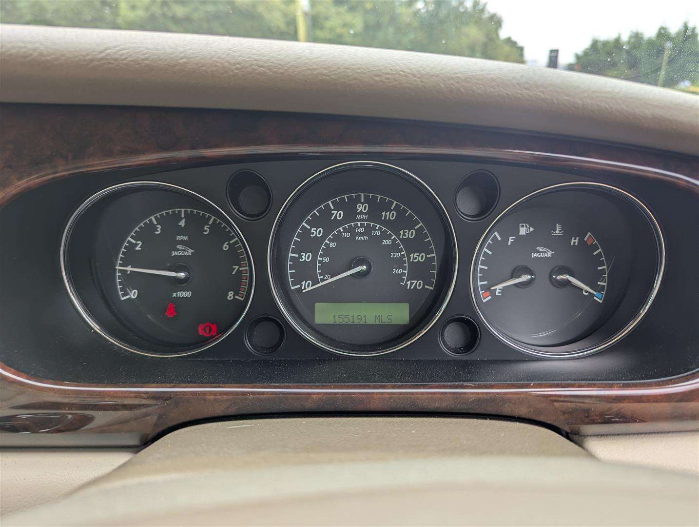 <p>2003 JAGUAR XJ8 V8 SE AUTO</p>