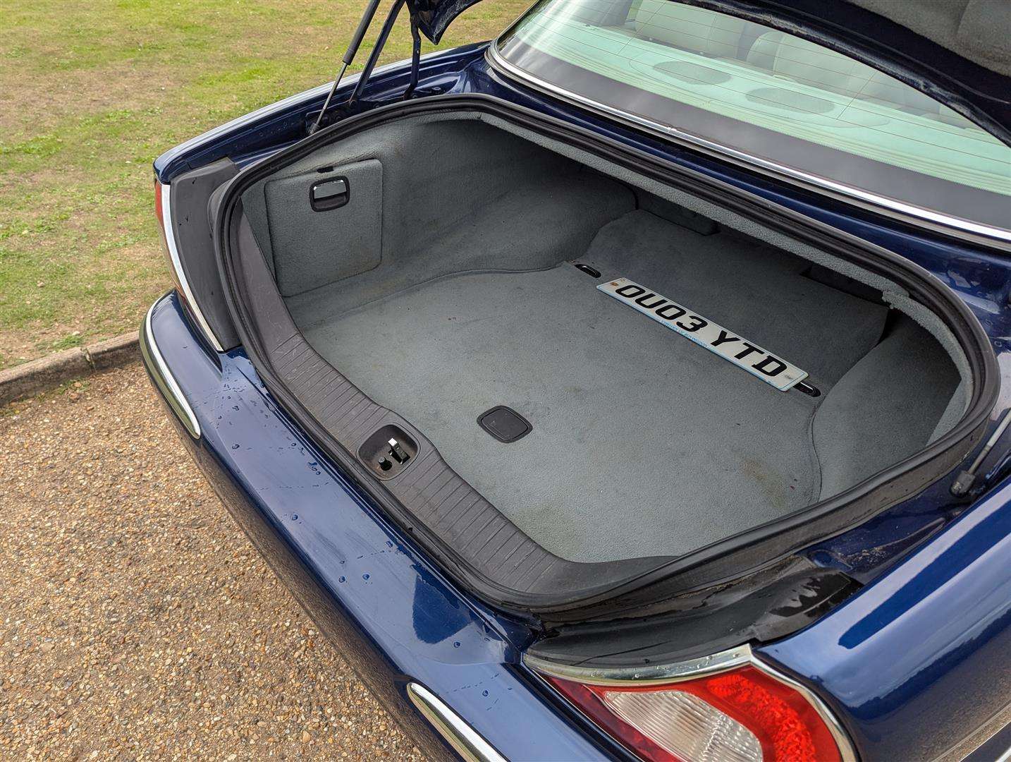 <p>2003 JAGUAR XJ8 V8 SE AUTO</p>