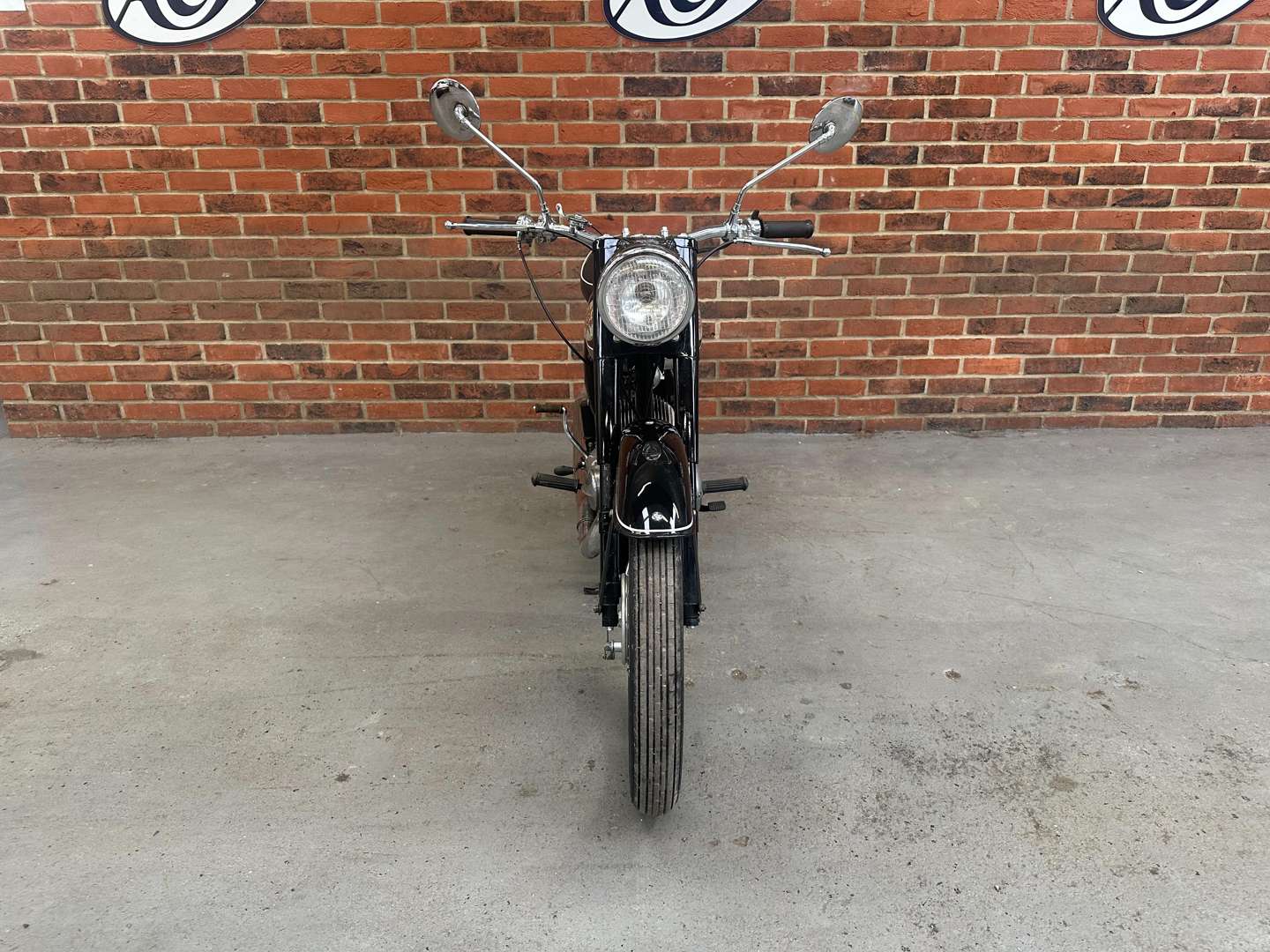 <p>1968 BSA BANTAM</p>