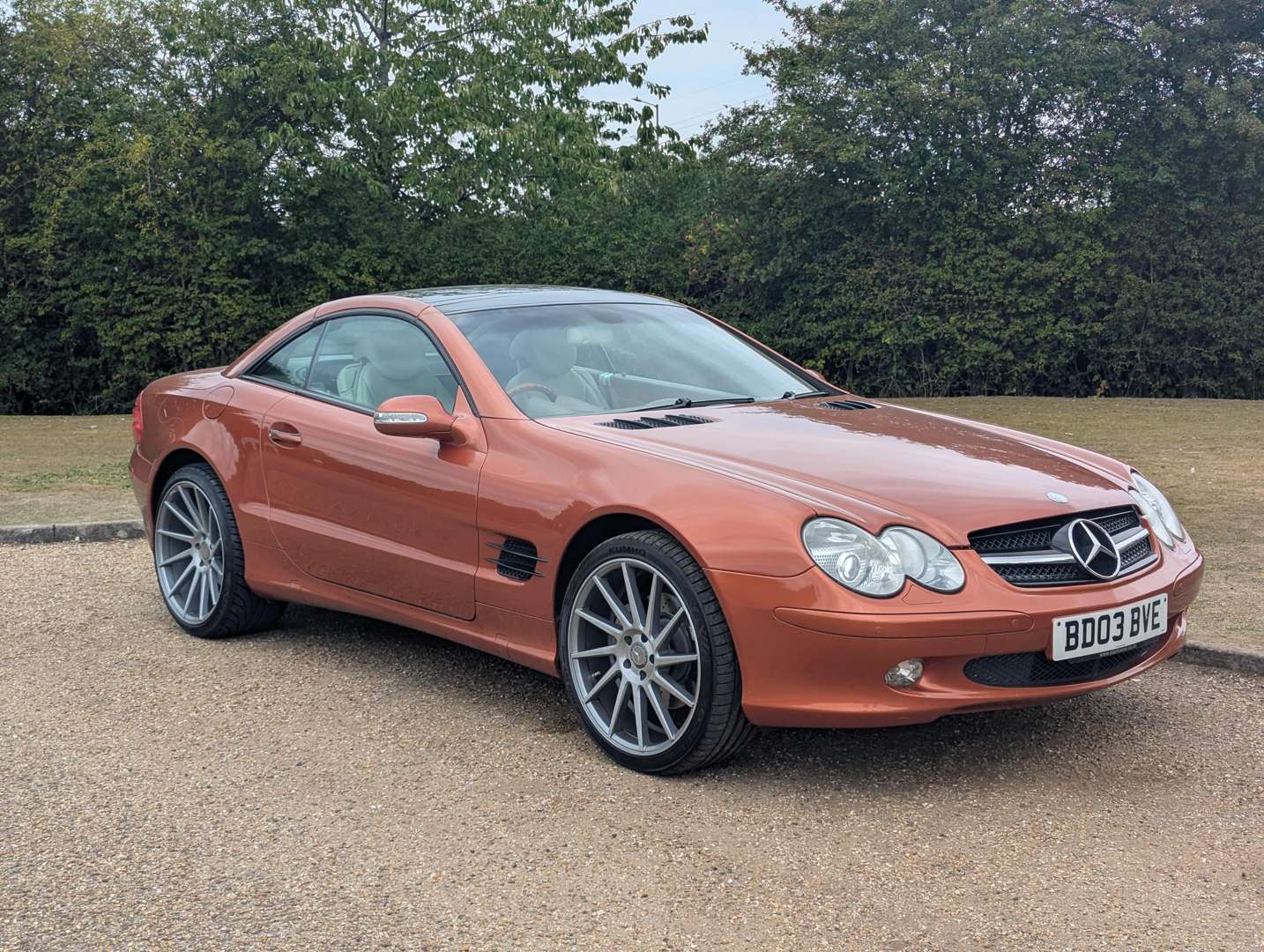 <p>2003 MERCEDES SL500</p>