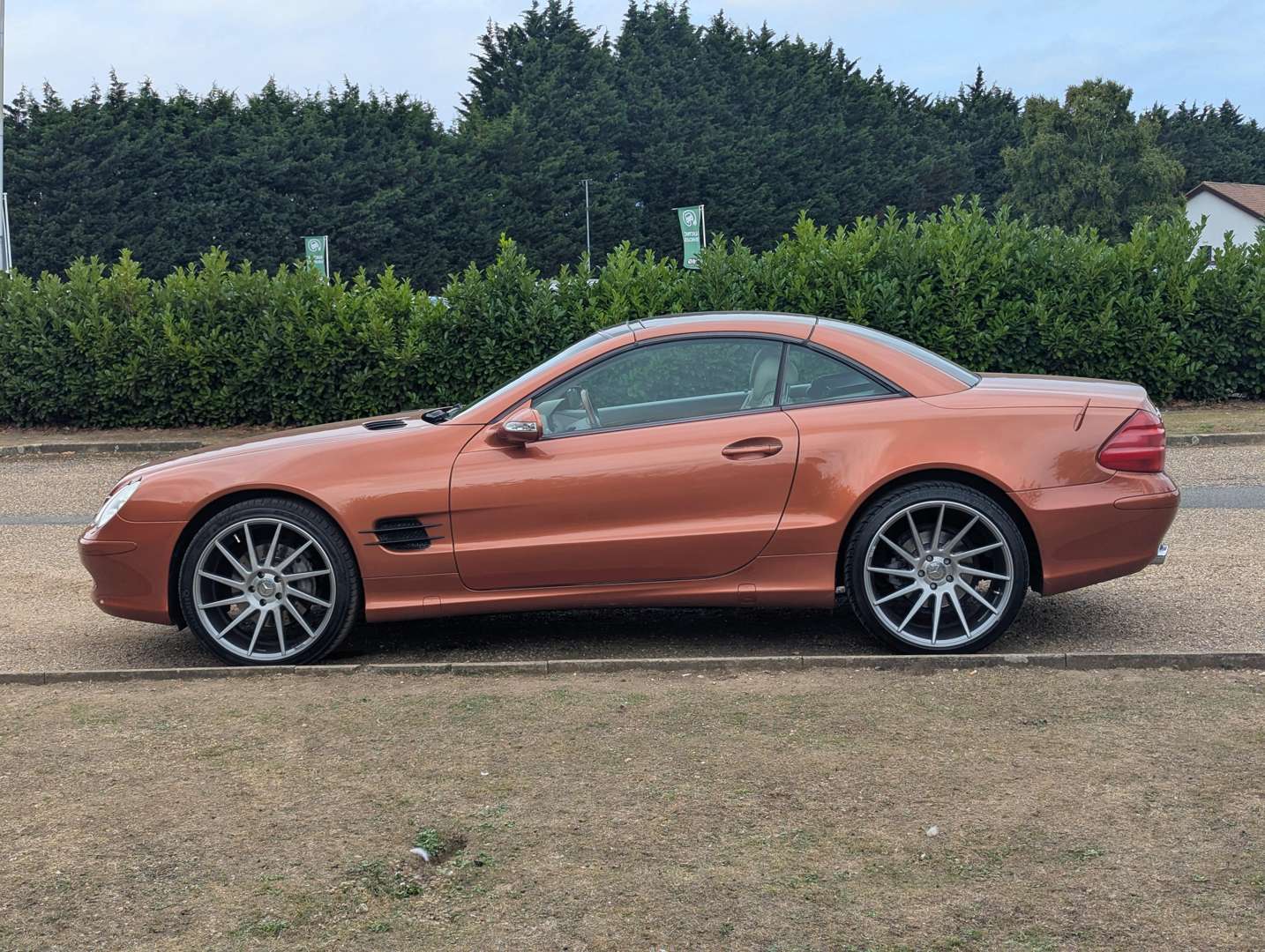 <p>2003 MERCEDES SL500</p>